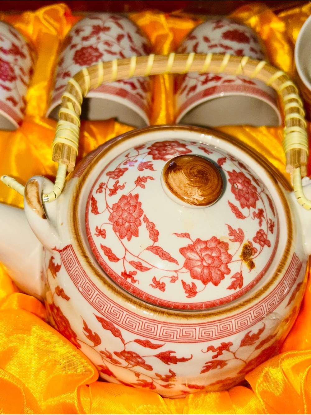 Red Floral Porcelain Tea Set with Woven